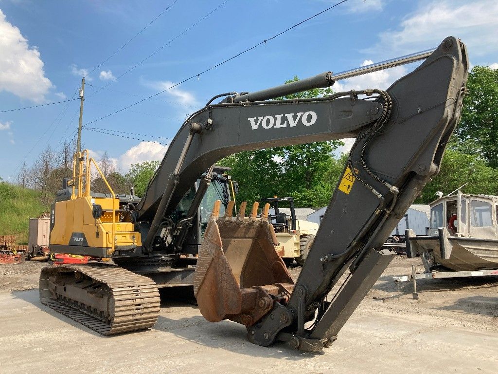 2015 Volvo Ec300el Excavator