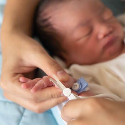 How to care for a newborn baby