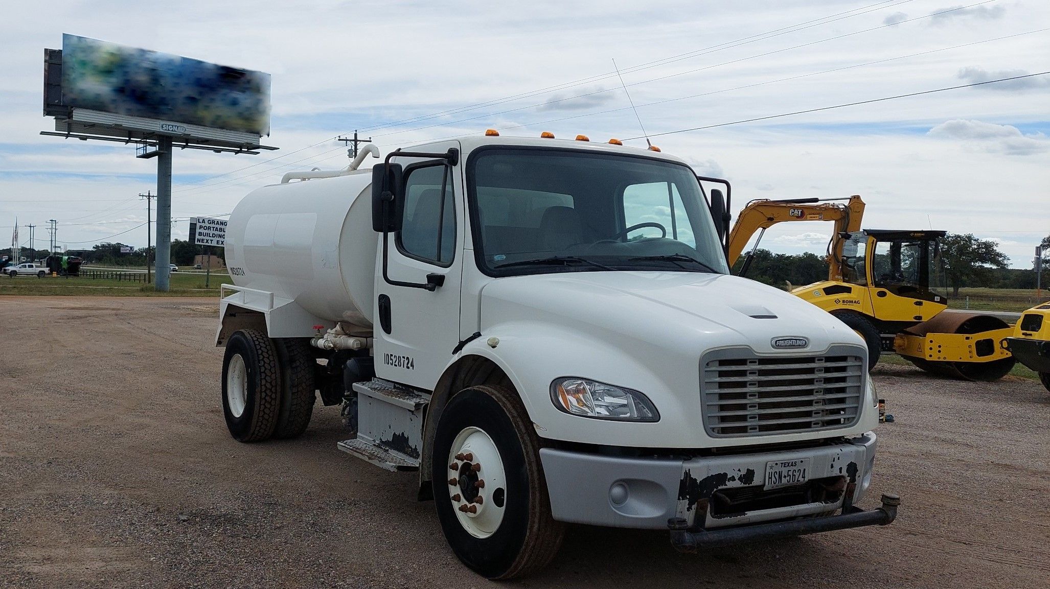 2017 Freightliner M2 106 Water Truck - 574966 - Machine New