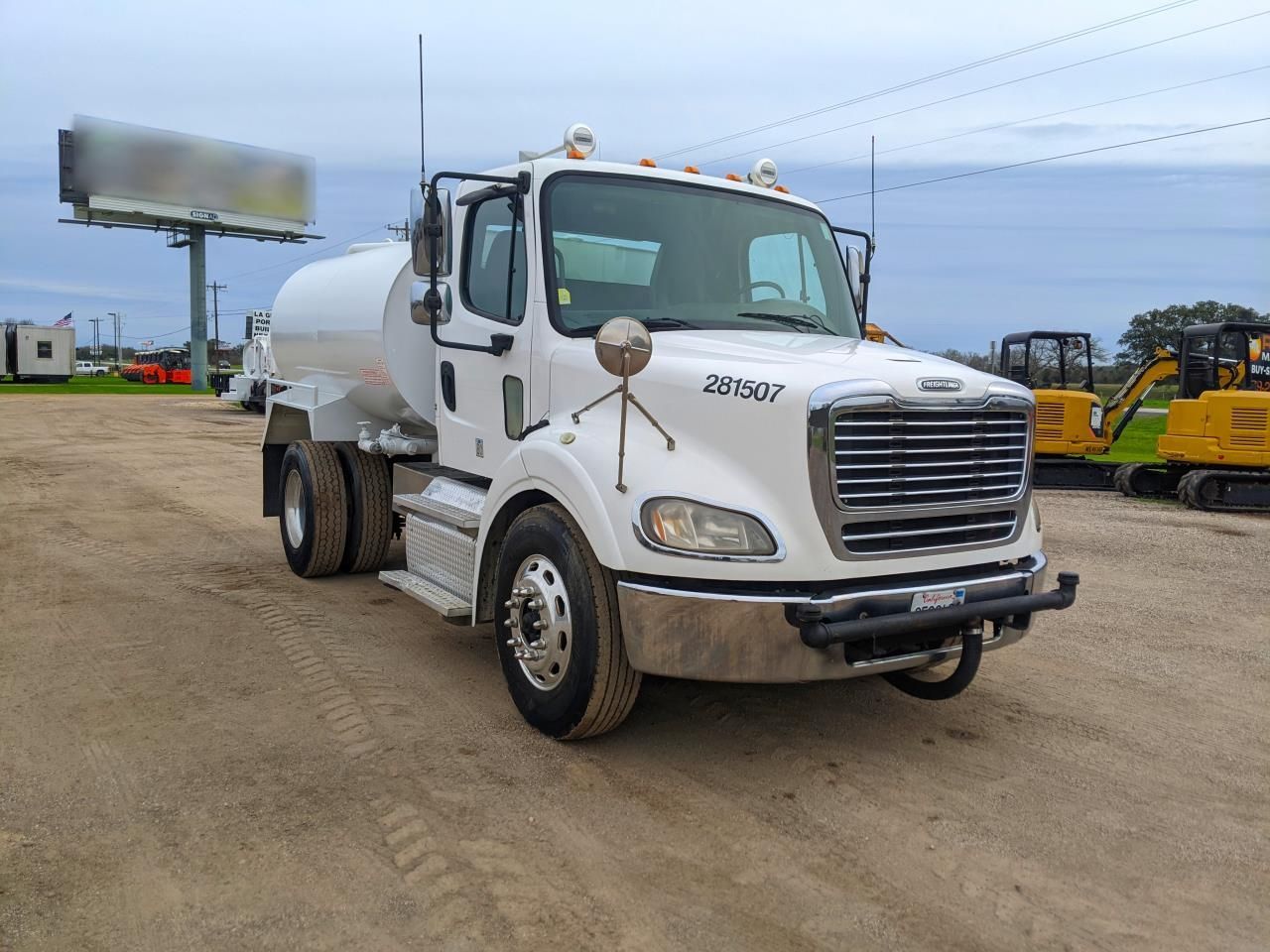 2015 Freightliner M2 112 Water Truck - 577299 - Machine New