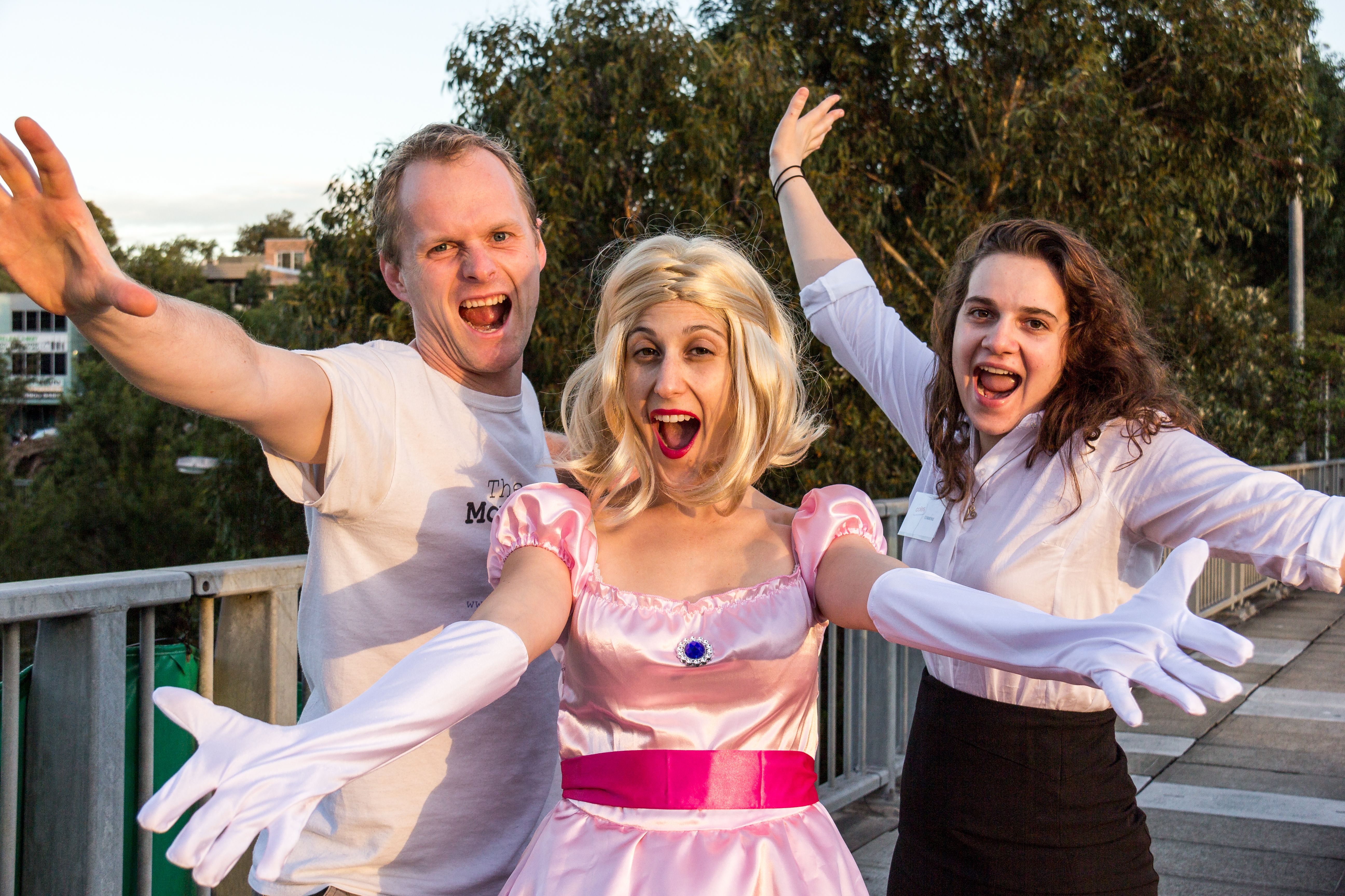 A wacky pose of actors with Pete Malicki