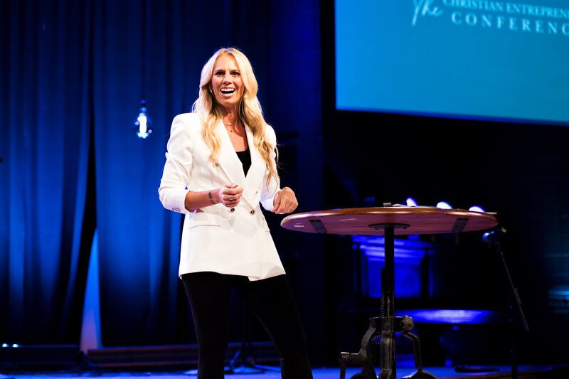 image of Jennie Rae Oates, mindset & identity coaching