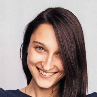 Jane Kuhuk, VP of Marketing and Events at How to Contract, Thessoloniki, Greece