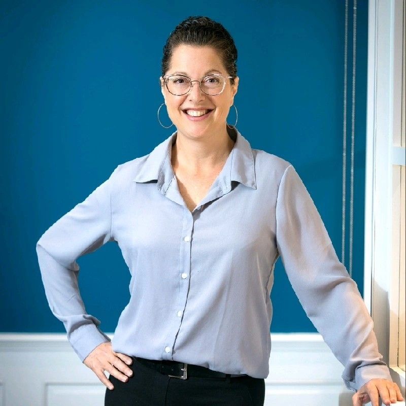 Miri Rossitto, CEO, Cowe Communications, Calabasas, CA