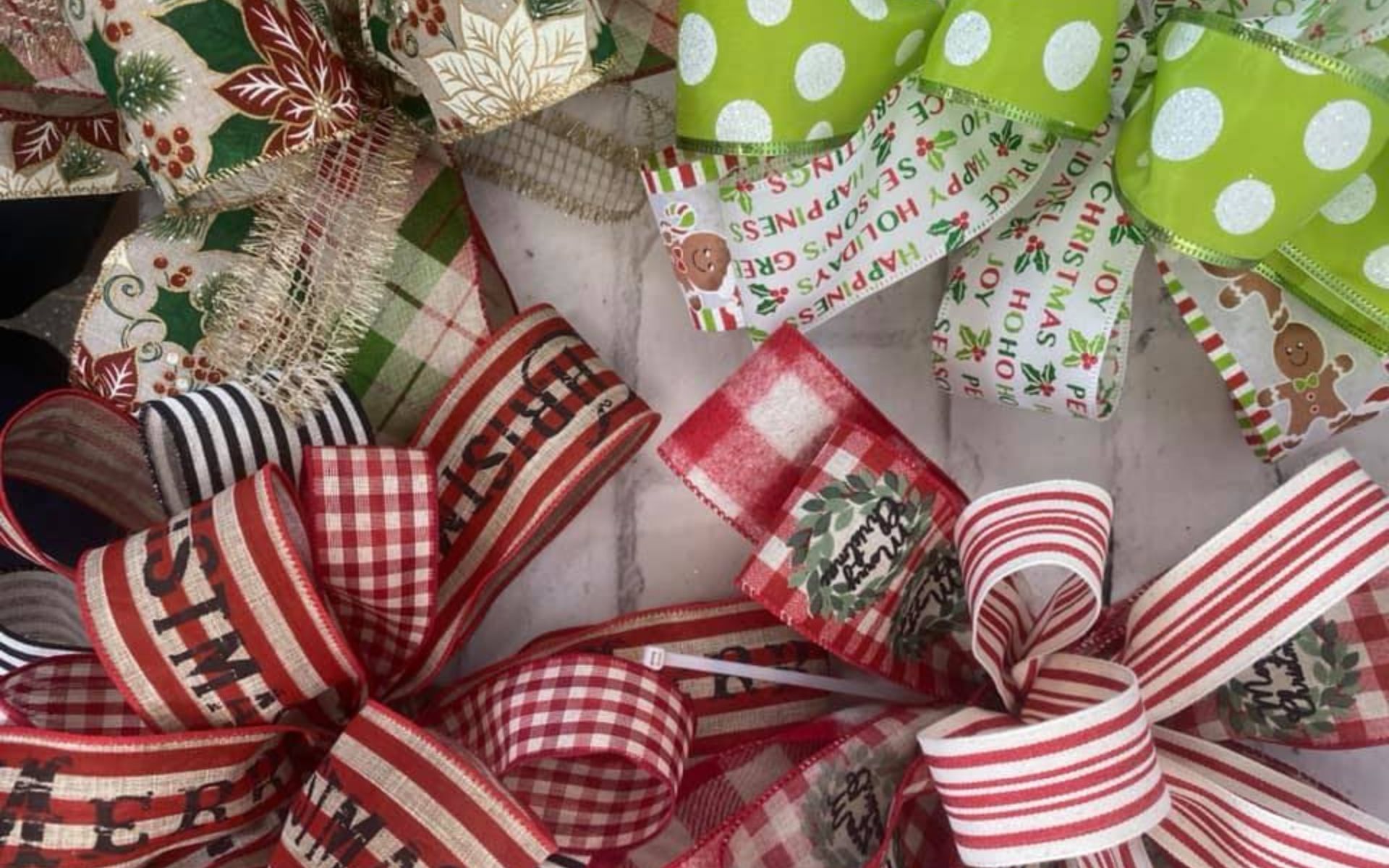 5 Favorite Christmas Bows Free PDF