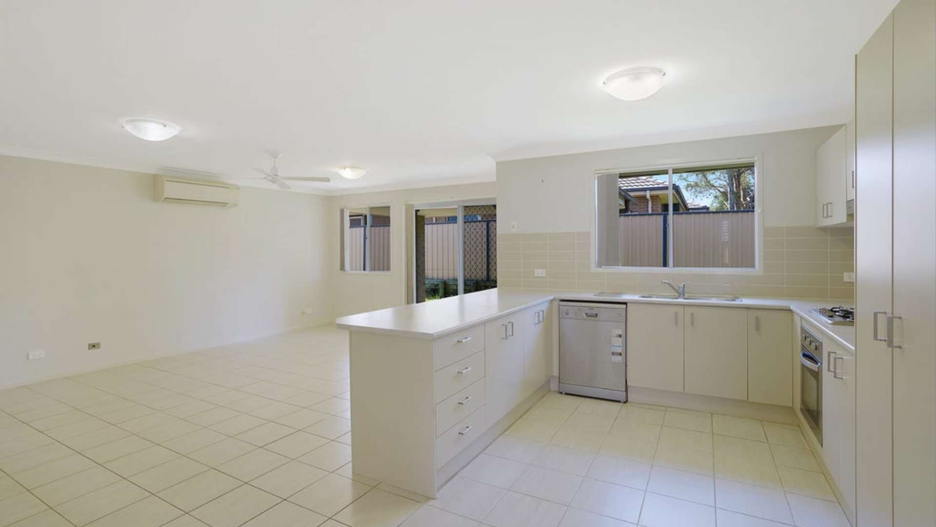 Well Kept Kitchen + Big Living Area in Mario's Property Investment to Begin Creating his Risk-Aware, Robust Portfolio