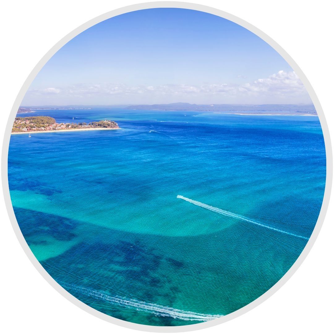 Qualification to charter a boat