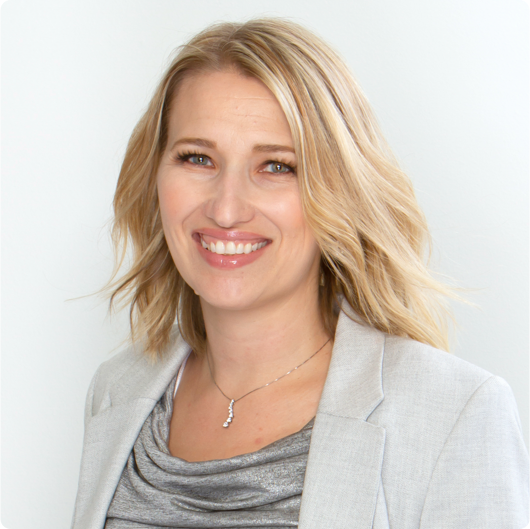 Mandi Ellefson, creator of Scale to Freedom Scalable Service Growth